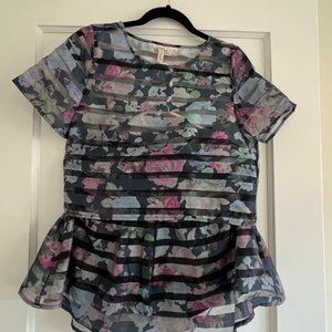 H&M floral top and skirt Taylor Swift set Size 4